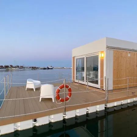 Aqua - Houseboat Experience *