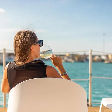Bådhotel Aqua - Houseboat Experience Giulianova