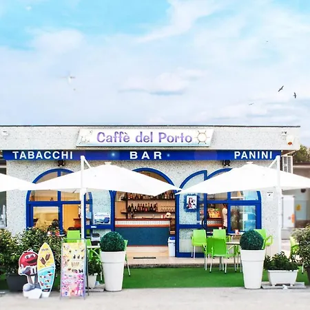 Aqua - Houseboat Experience Botel Giulianova