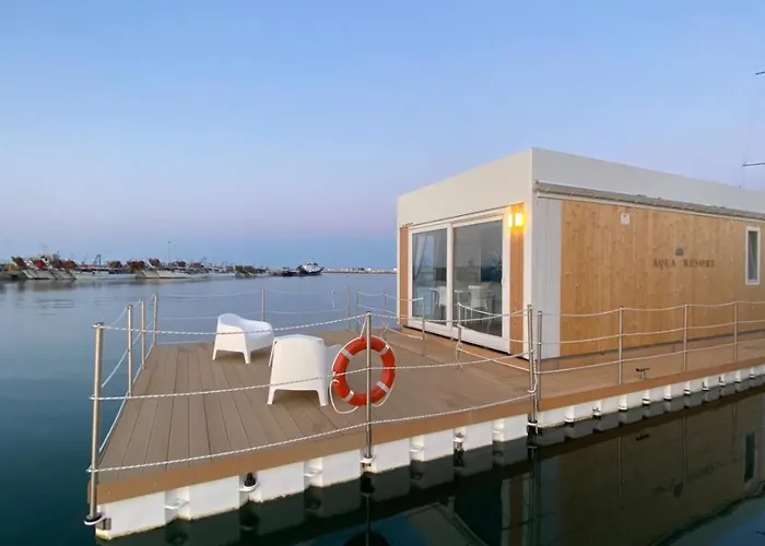 Aqua - Houseboat Experience *