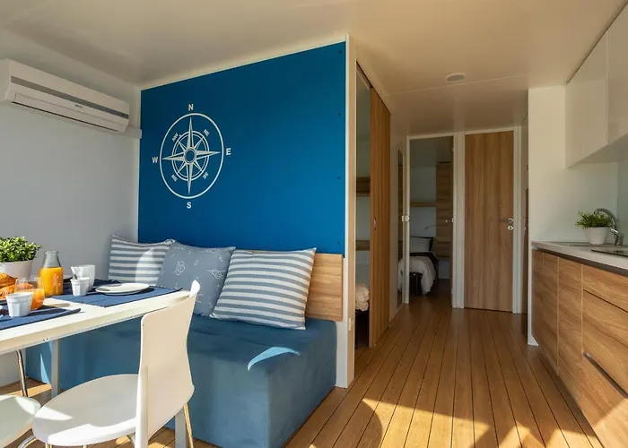 Båthotell Aqua - Houseboat Experience